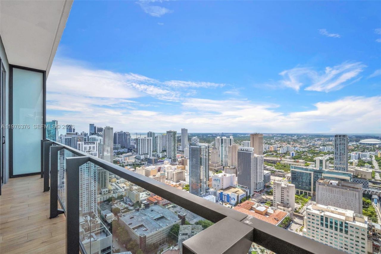 398 NE 5th St , Unit PH 4701, Miami, FL 33132 Photo