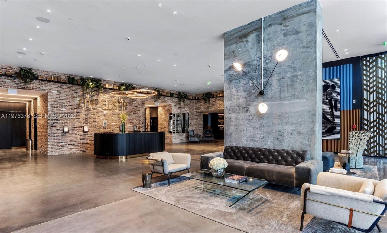 398 NE 5th St , Unit PH 4701, Miami, FL 33132 Photo