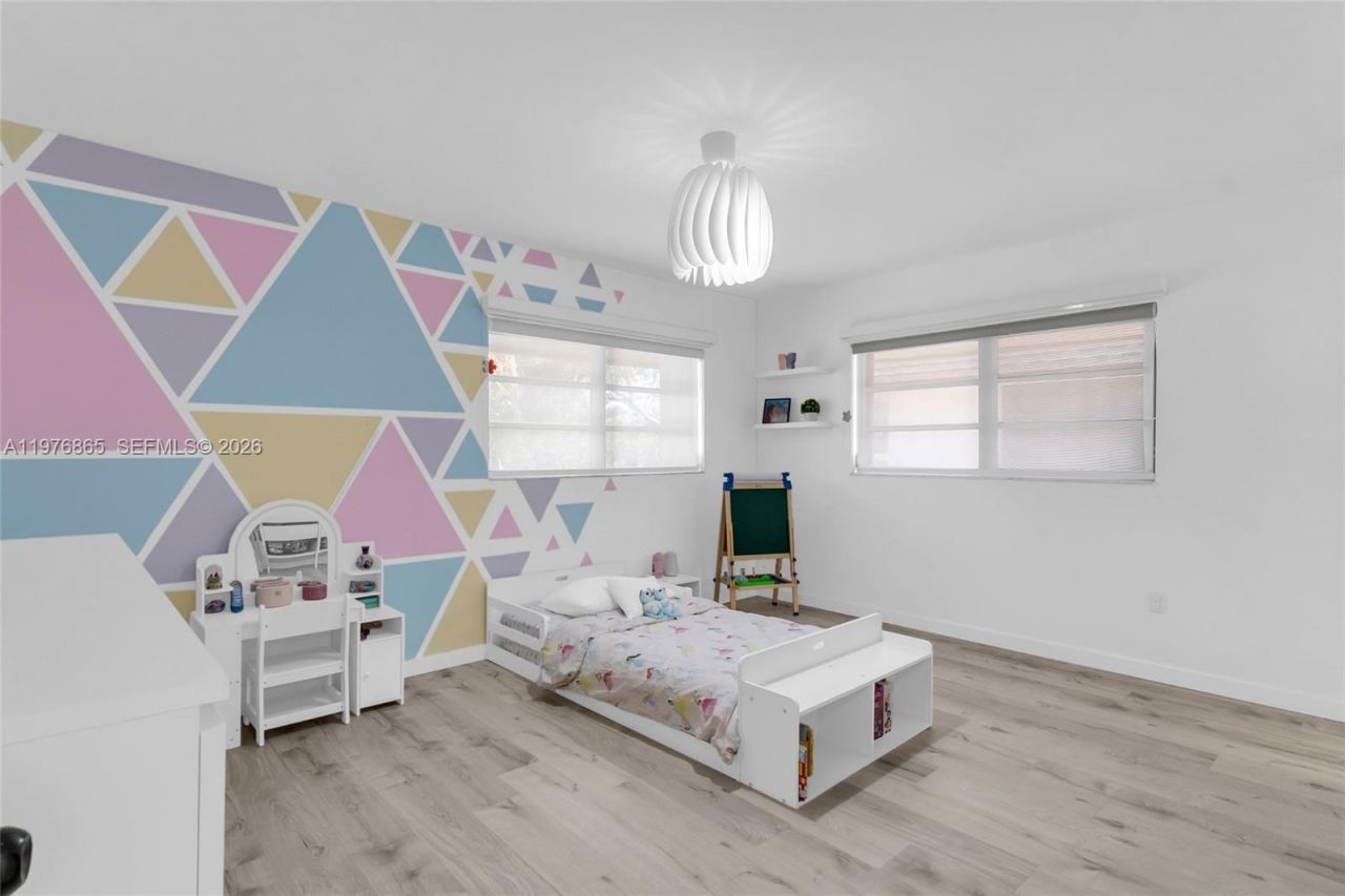 2172 NE 171st St , North Miami Beach, FL 33162 Photo