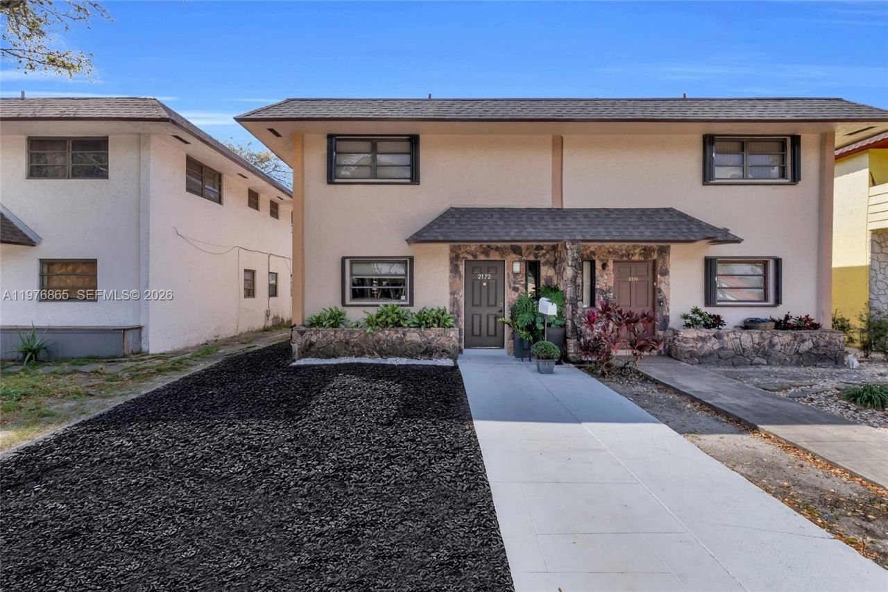 2172 NE 171st St , North Miami Beach, FL 33162 Photo