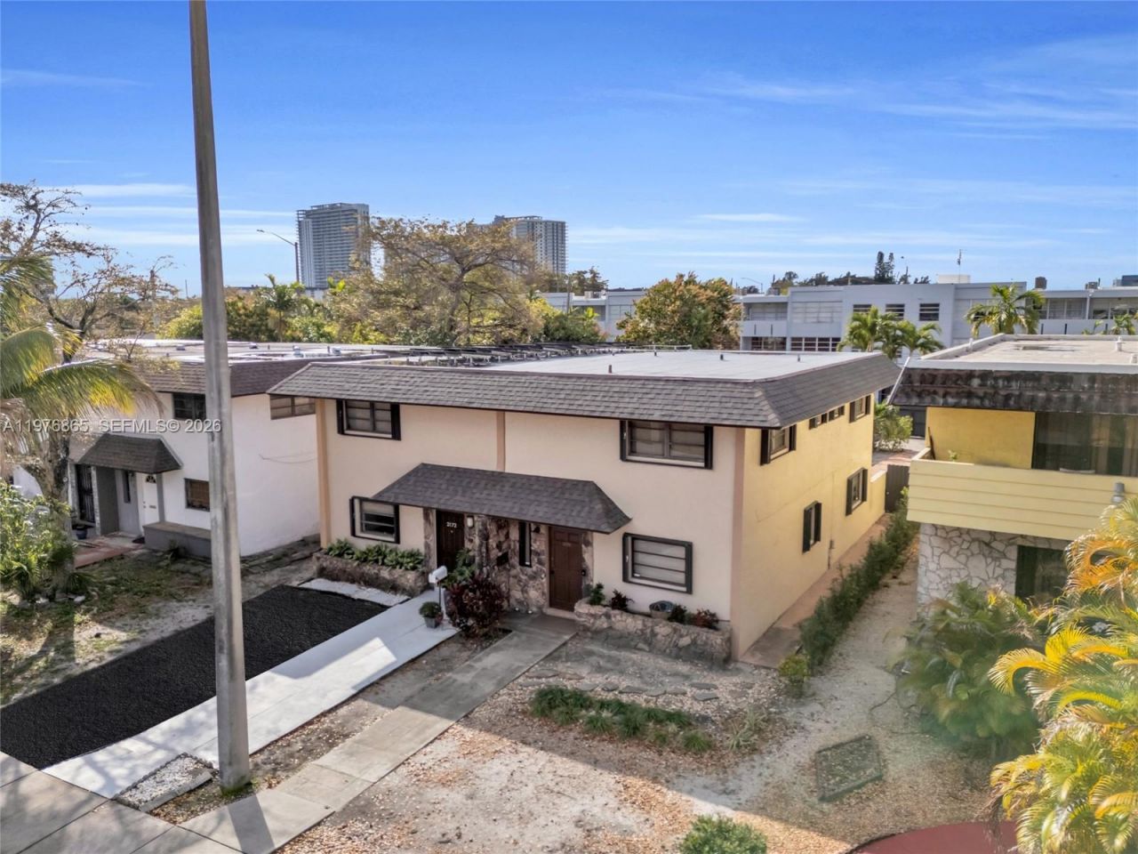 2172 NE 171st St , North Miami Beach, FL 33162 Photo