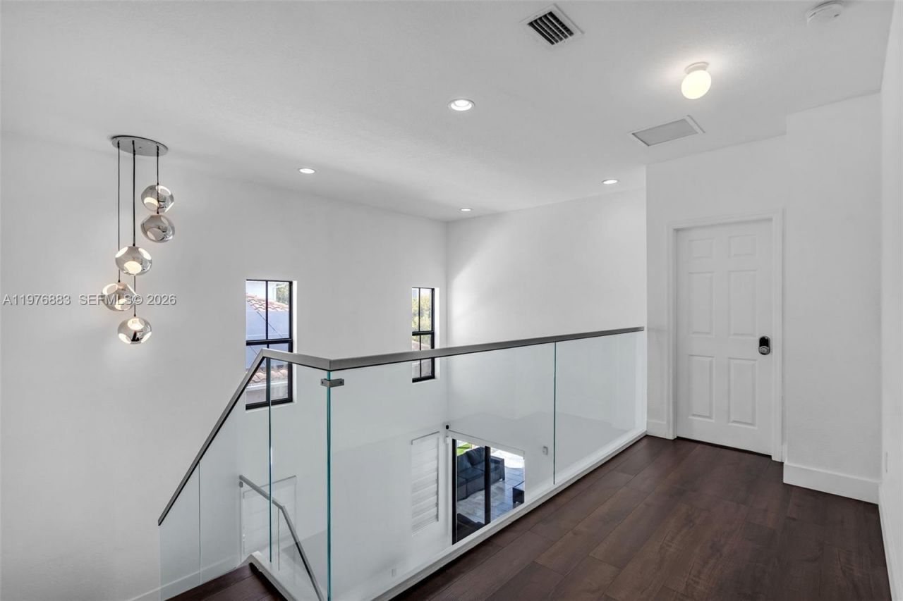 1005 NW 100th Ave , Miami, FL 33172 Photo