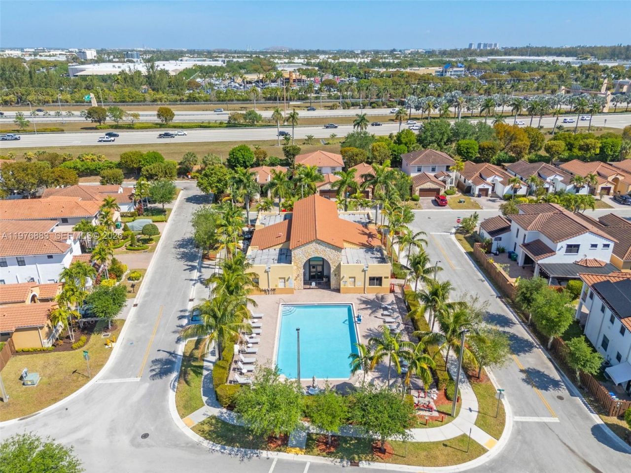 1005 NW 100th Ave , Miami, FL 33172 Photo