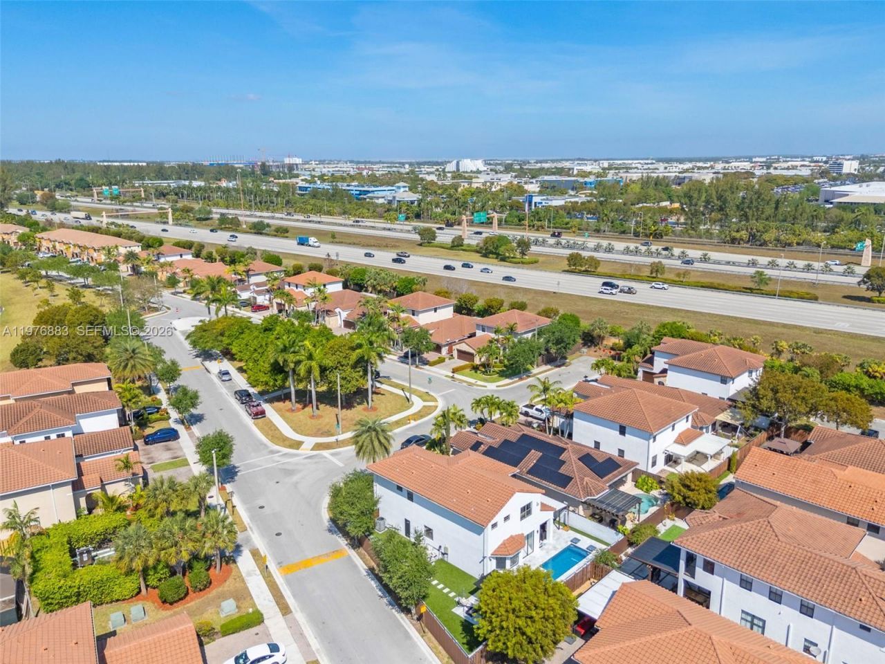 1005 NW 100th Ave , Miami, FL 33172 Photo