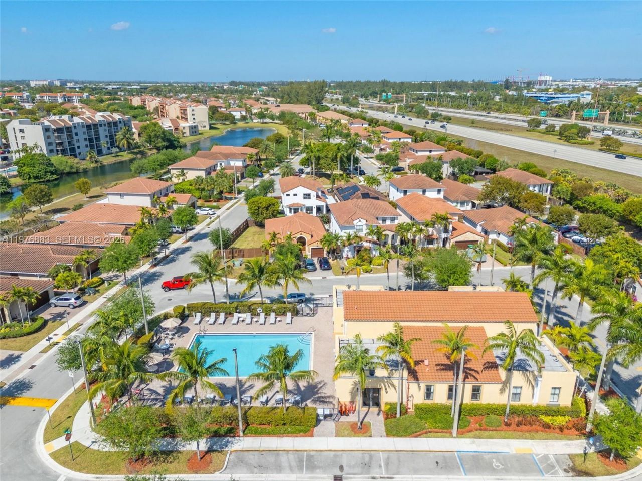 1005 NW 100th Ave , Miami, FL 33172 Photo