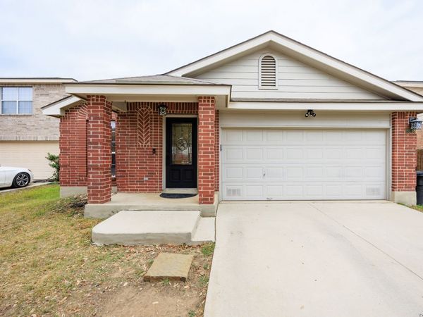 8218 Maloy Manor, San Antonio, TX 78250