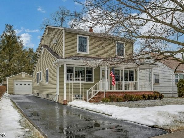 101 Schuyler Ave, Pompton Lakes, NJ 07442