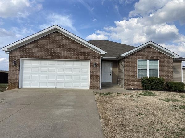 1442 Calgary Way , Bowling Green, KY 42101