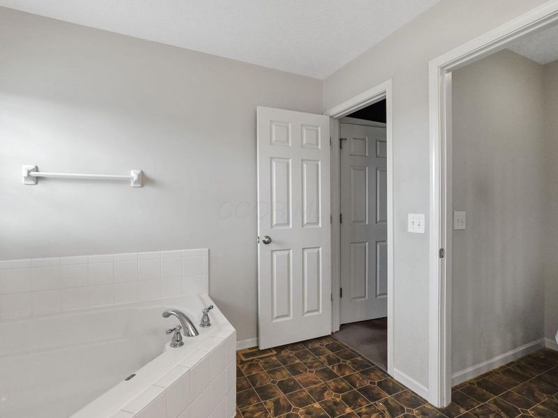 7894 Champaign Drive, Blacklick, OH 43004 Photo 22