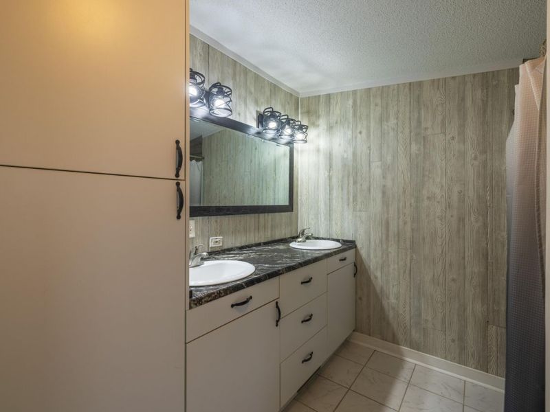 12 E Main Street , Glouster, OH 45732 Photo 17