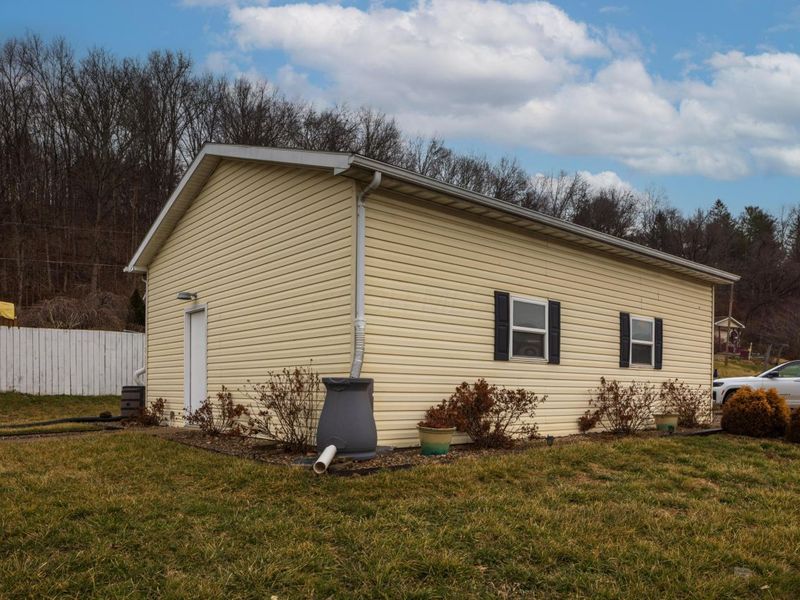 12 E Main Street , Glouster, OH 45732 Photo 27