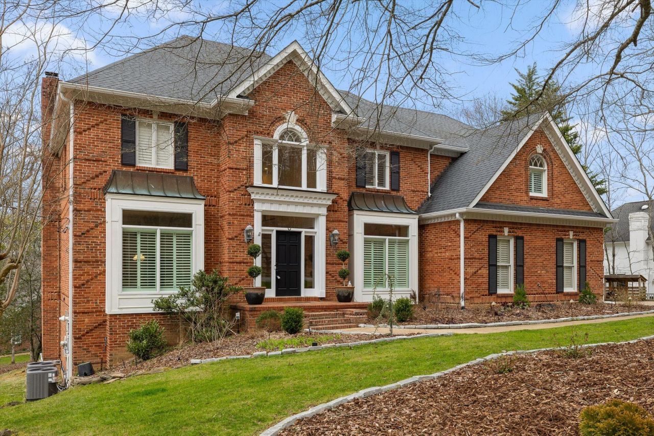 40 Cool Springs Road, Signal Mountain, TN 37377 Main Photo