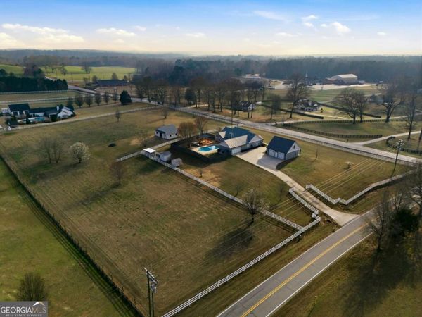 5 Gibson Road, Newnan, GA 30263