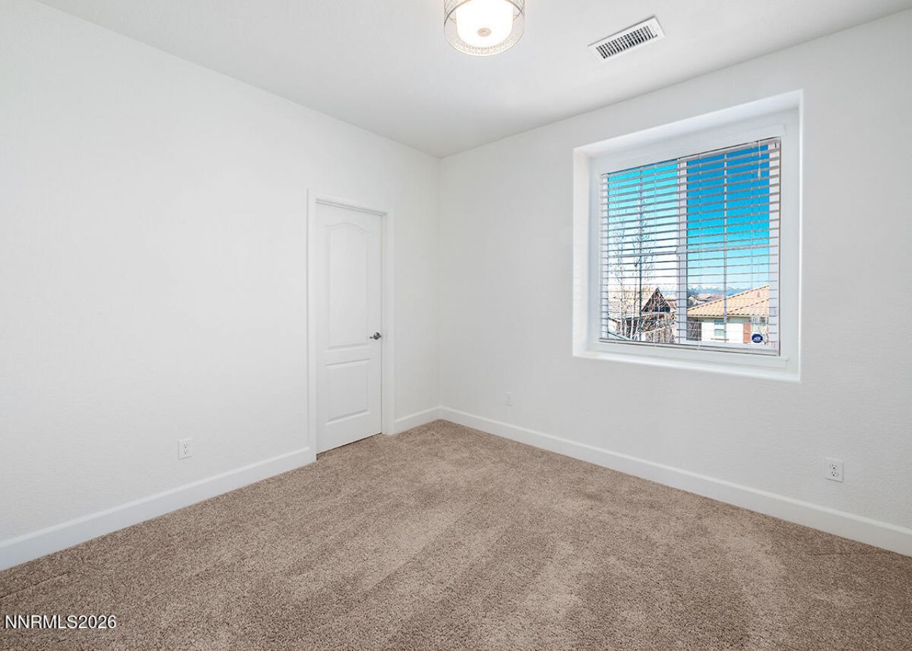 2082 Whitecliff Drive, Reno, NV 89521 Photo