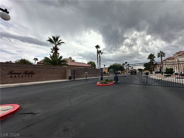 2596 Mizzoni Circle , Henderson, NV 89052