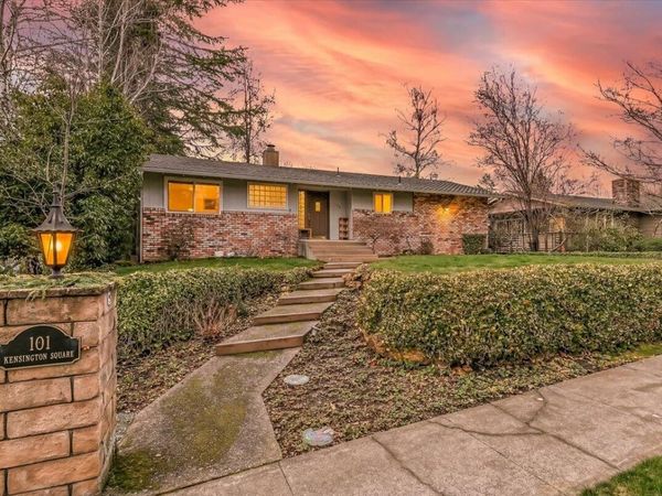 101 Kensington Square, Medford, OR 97504