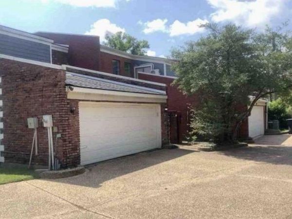 1905 E KINGS Highway, Shreveport, LA 71105