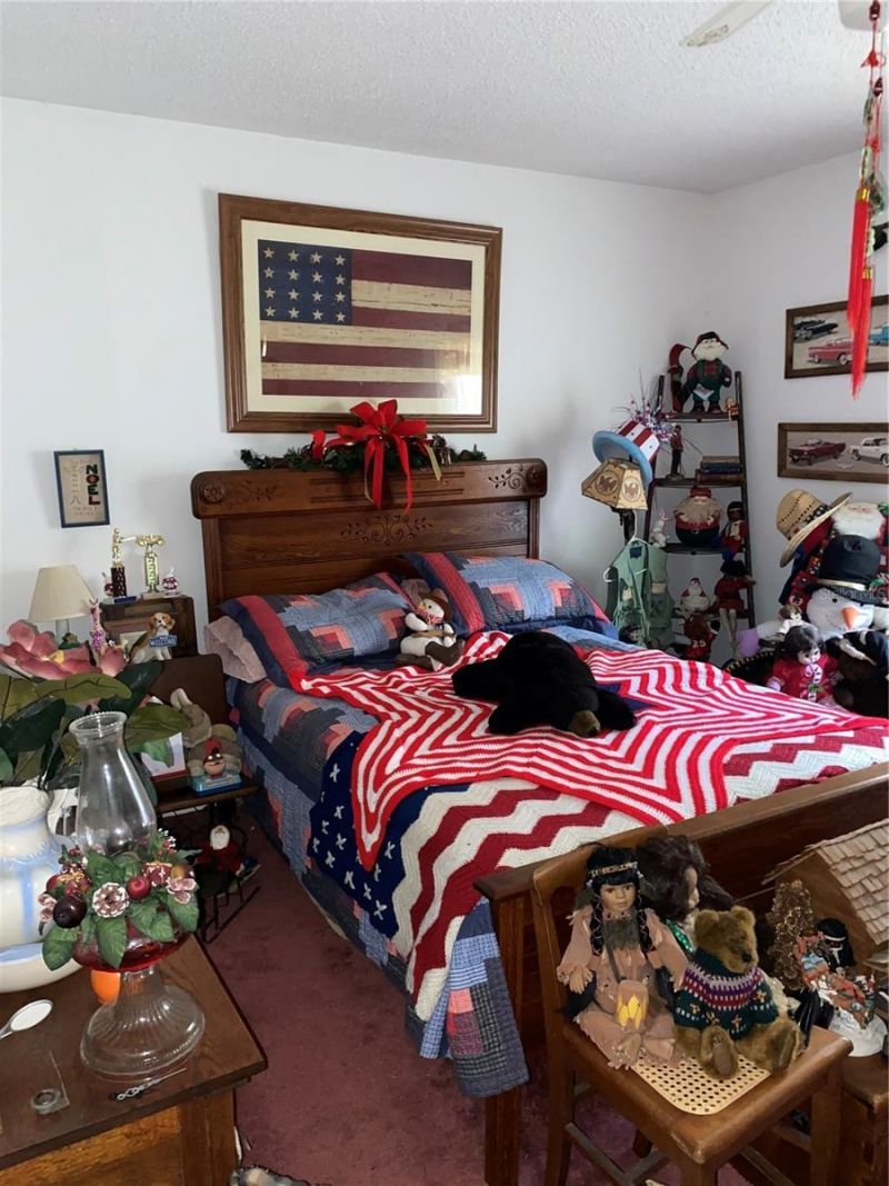 1050 Cr 482d , Lake Panasoffkee, FL 33538 Photo