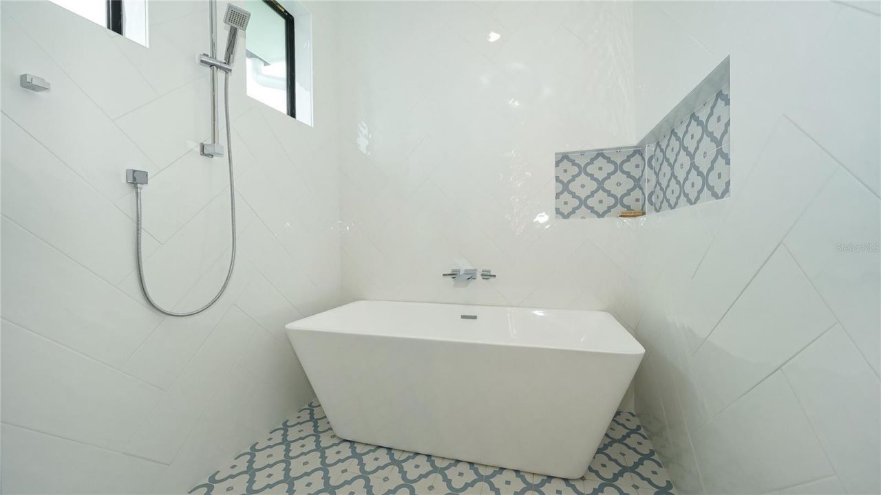 307 62nd Street, Holmes Beach, FL 34217 Photo