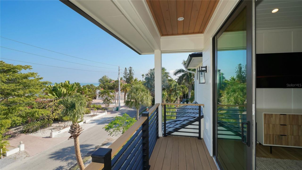 307 62nd Street, Holmes Beach, FL 34217 Photo