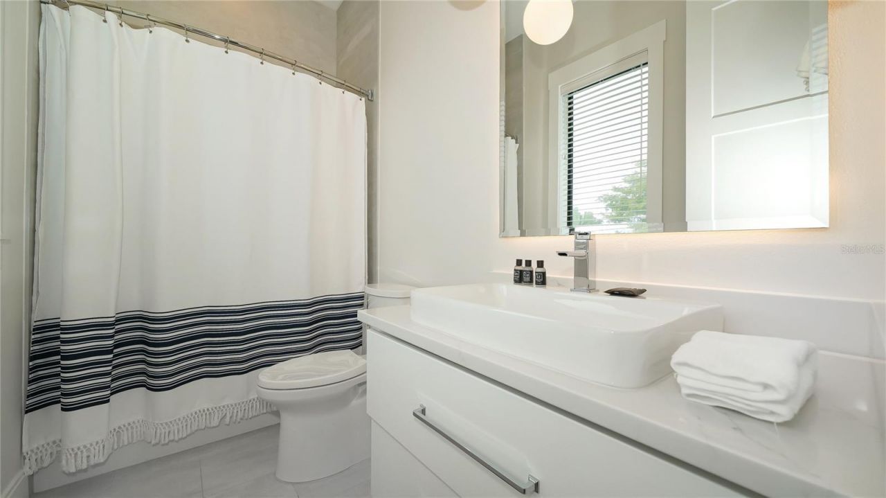 307 62nd Street, Holmes Beach, FL 34217 Photo