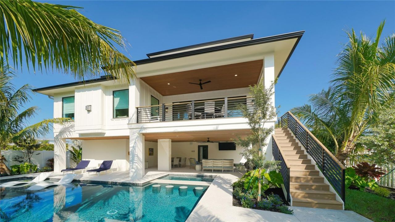 307 62nd Street, Holmes Beach, FL 34217 Photo