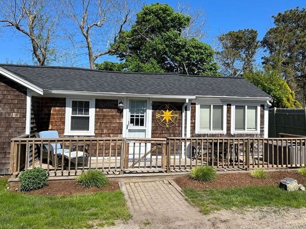 34 Pleasant St, Unit 3, Dennis, MA 02660