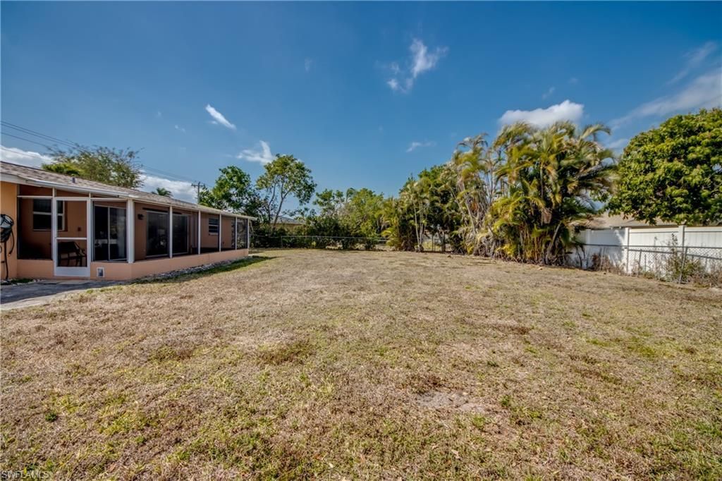 4156 Country Club Blvd Se, Cape Coral, FL 33904 Photo