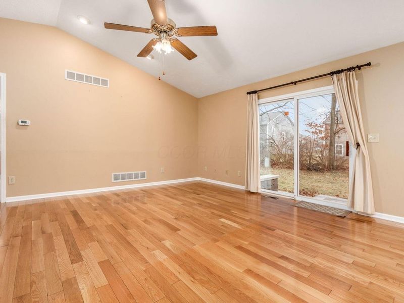 605 Thistle Drive, Delaware, OH 43015 Photo 9