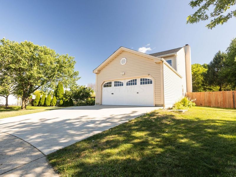 26 E Woodfield Drive , Etna, OH 43062 Photo 3