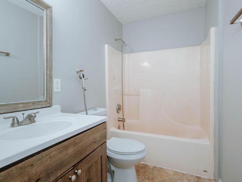 26 E Woodfield Drive , Etna, OH 43062 Photo 31