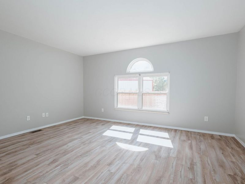 26 E Woodfield Drive , Etna, OH 43062 Photo 8