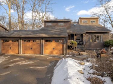14832 Hickory Court, Eden Prairie, MN 55346