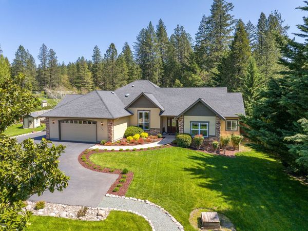 449 S Espey Road, Grants Pass, OR 97527