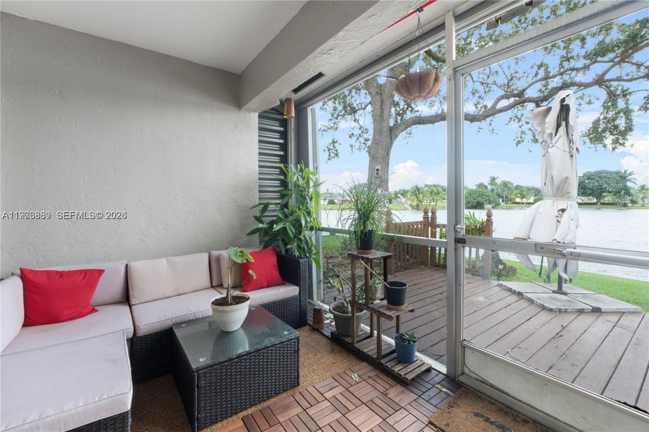 796 Banks Rd, Coconut Creek, FL 33063 Photo