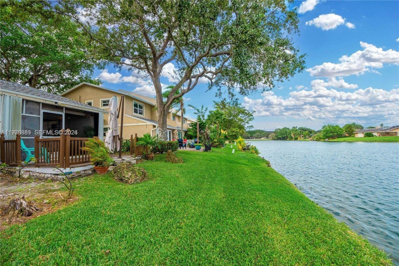 796 Banks Rd, Coconut Creek, FL 33063 Photo