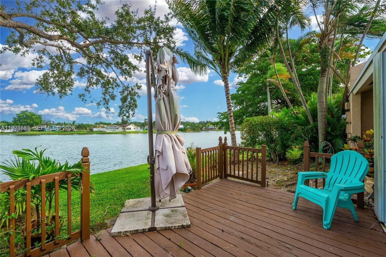 796 Banks Rd, Coconut Creek, FL 33063 Photo