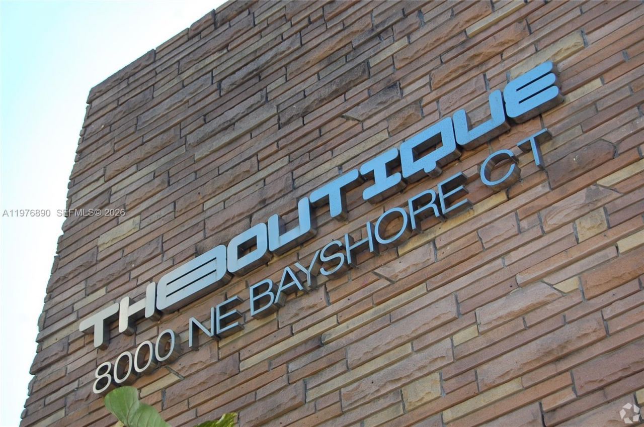 8000 NE Bayshore Ct , Unit 102, Miami, FL 33138 Photo