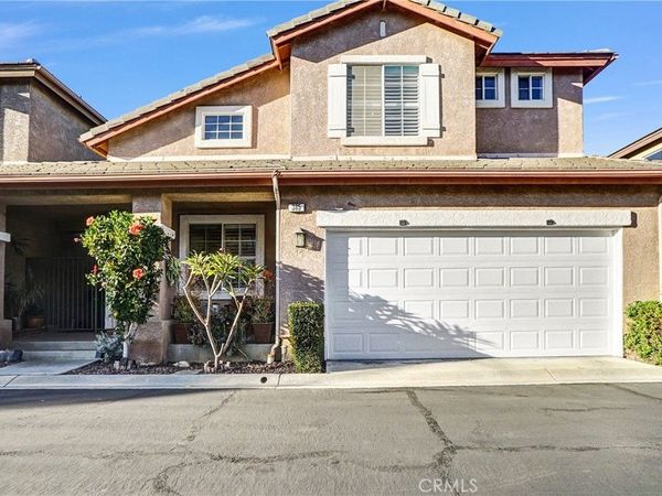 385 Owls Cove Lane, Simi Valley, CA 93065