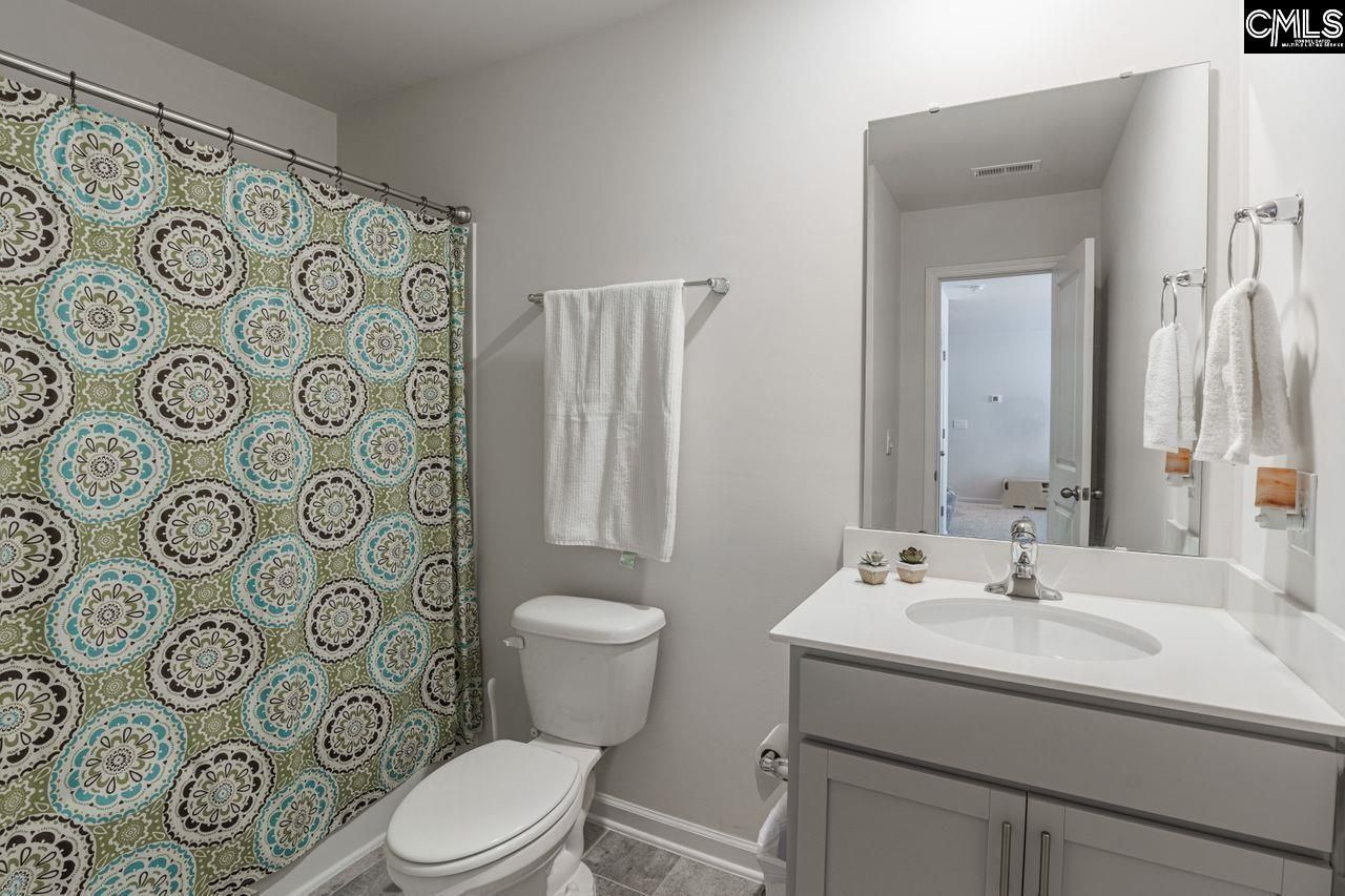 446 Stone Hollow Drive  Photo 32