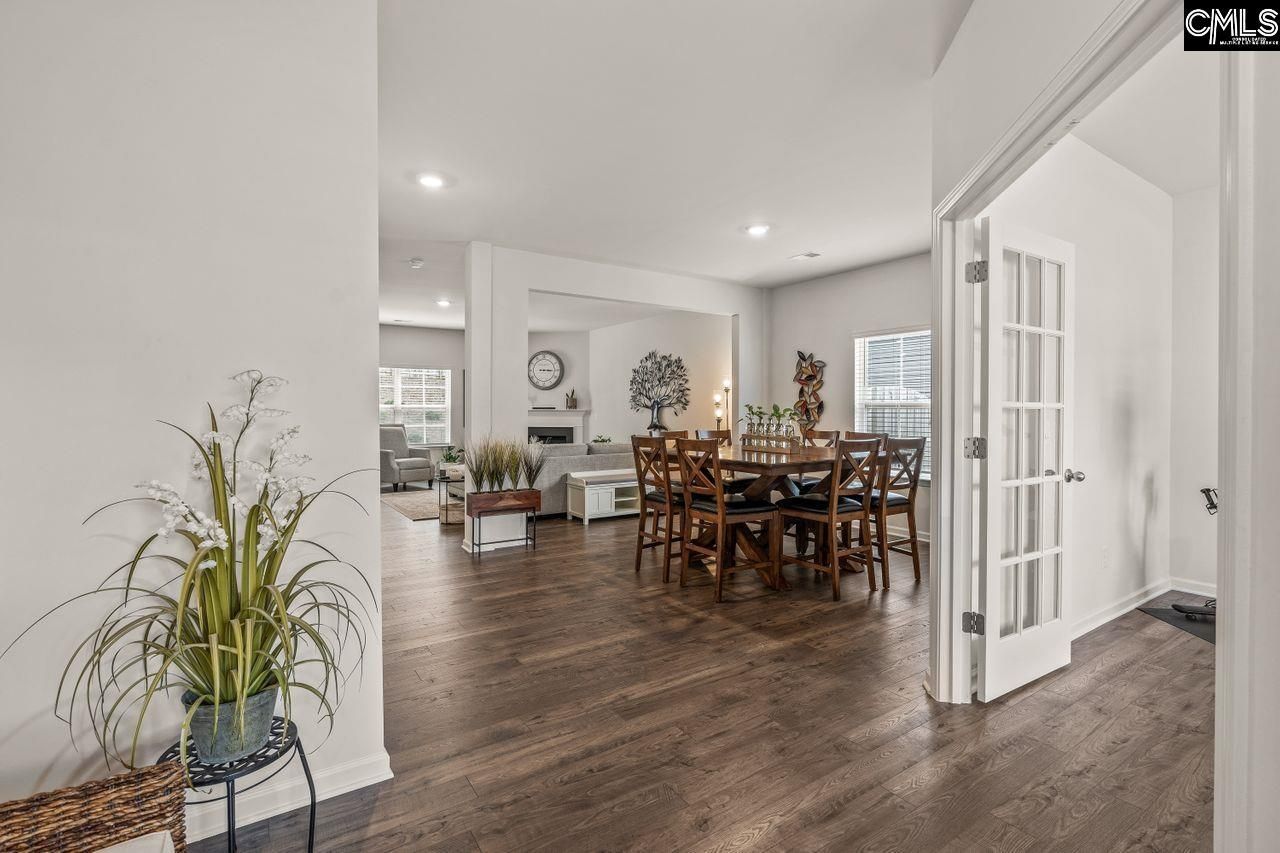 446 Stone Hollow Drive Photo 4