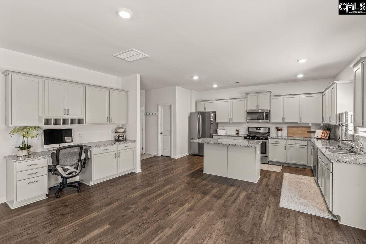 446 Stone Hollow Drive Photo 5