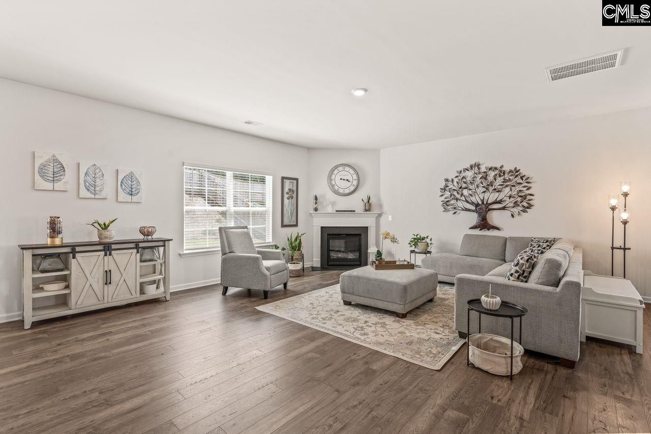 446 Stone Hollow Drive  Photo 9