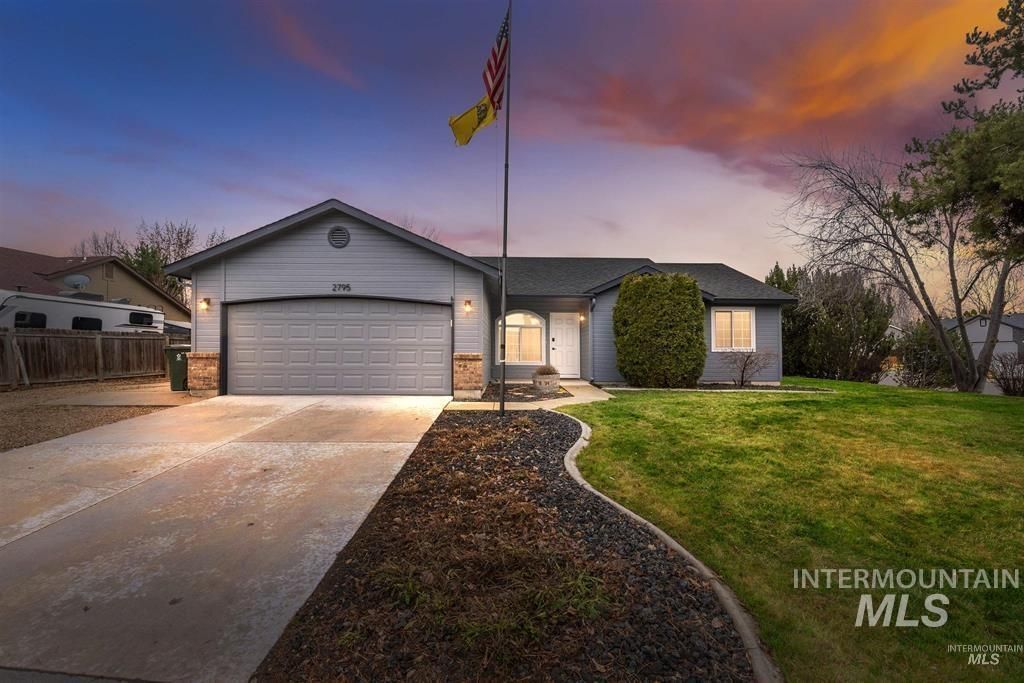 2795 N Quarrystone Way, Meridian, ID 83646 Main Photo