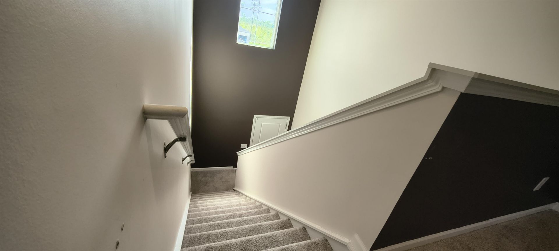 224 Saddle St Photo 14