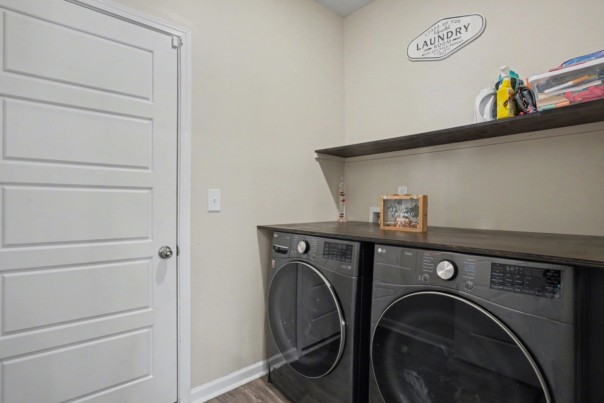 224 Saddle St Photo 29