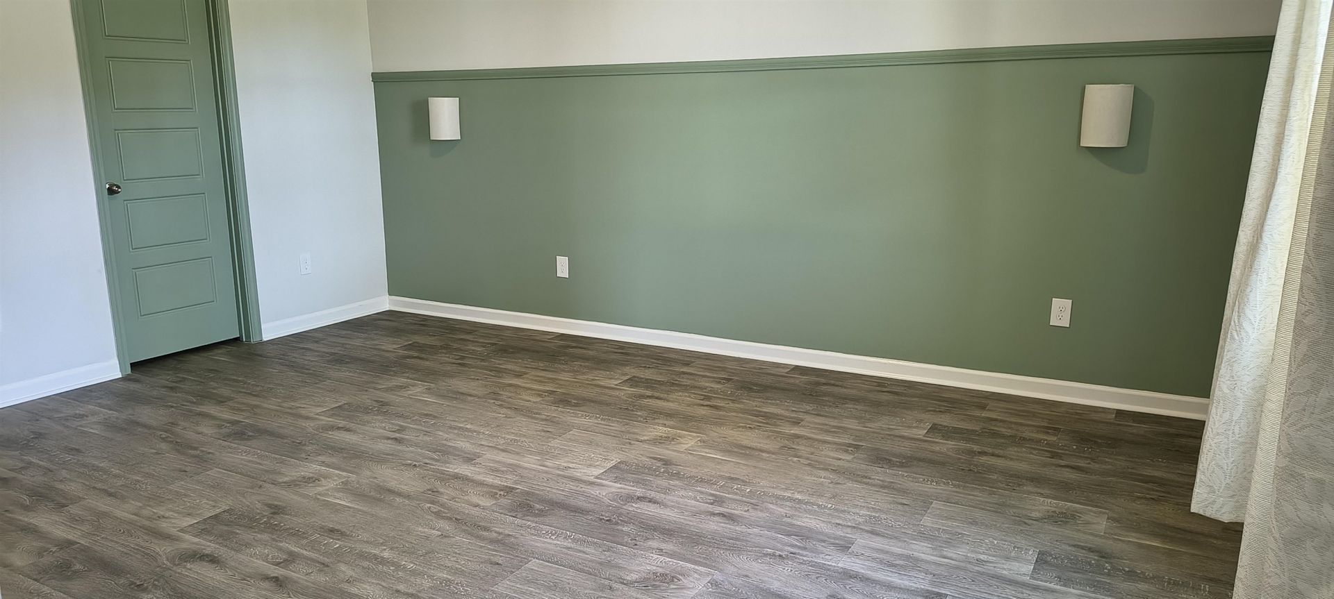 224 Saddle St Photo 32