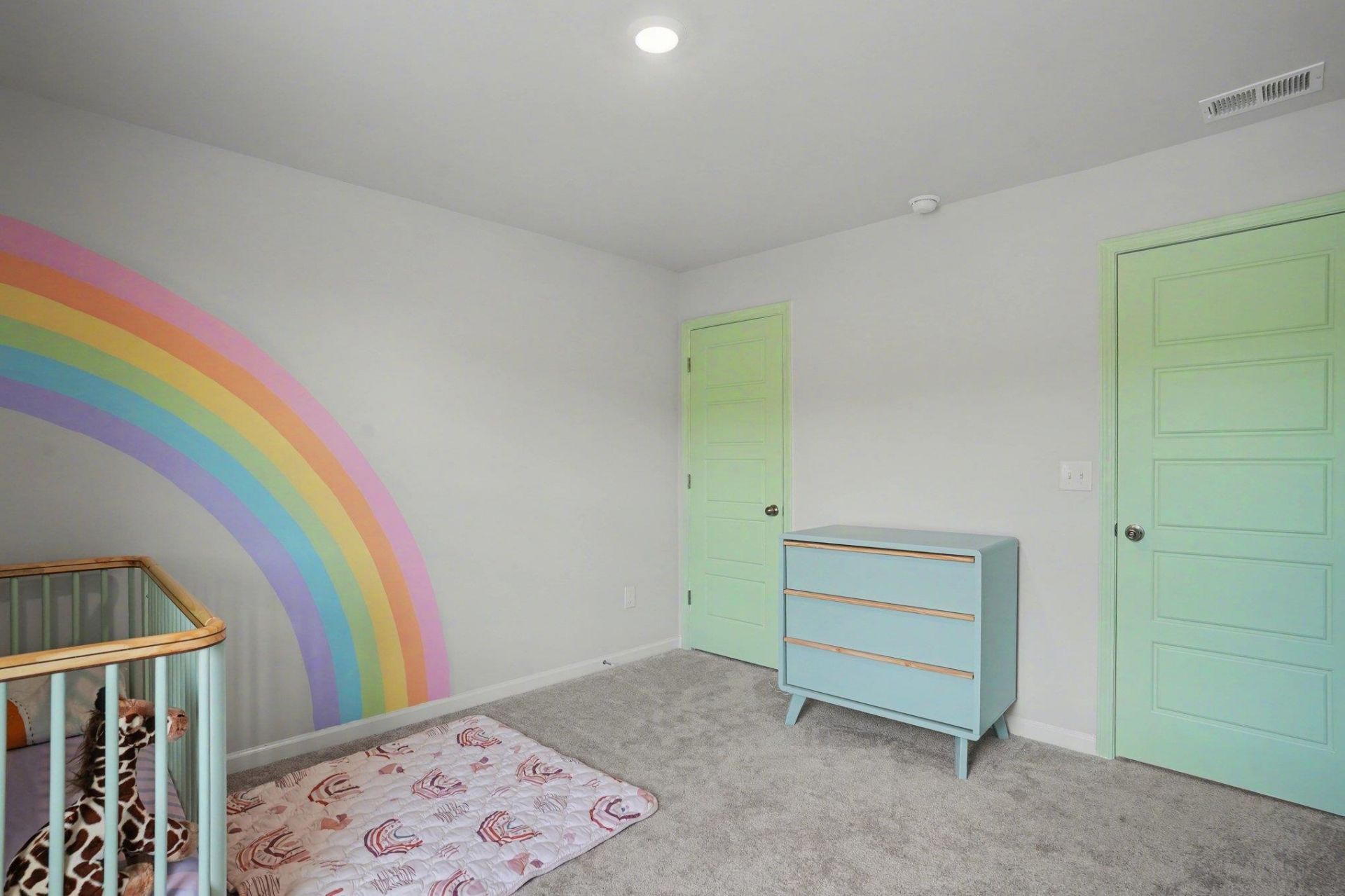 224 Saddle St Photo 45