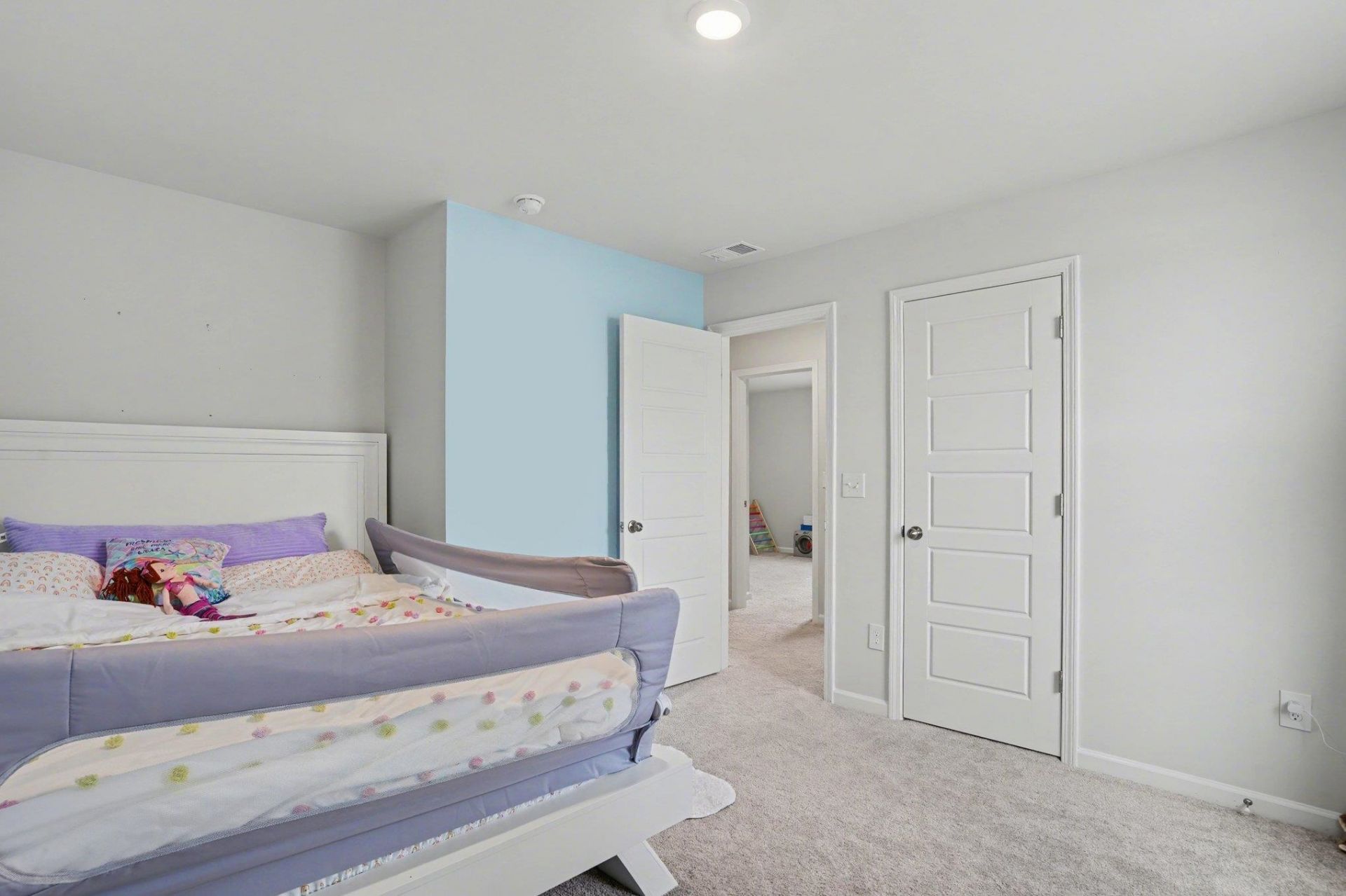 224 Saddle St Photo 48