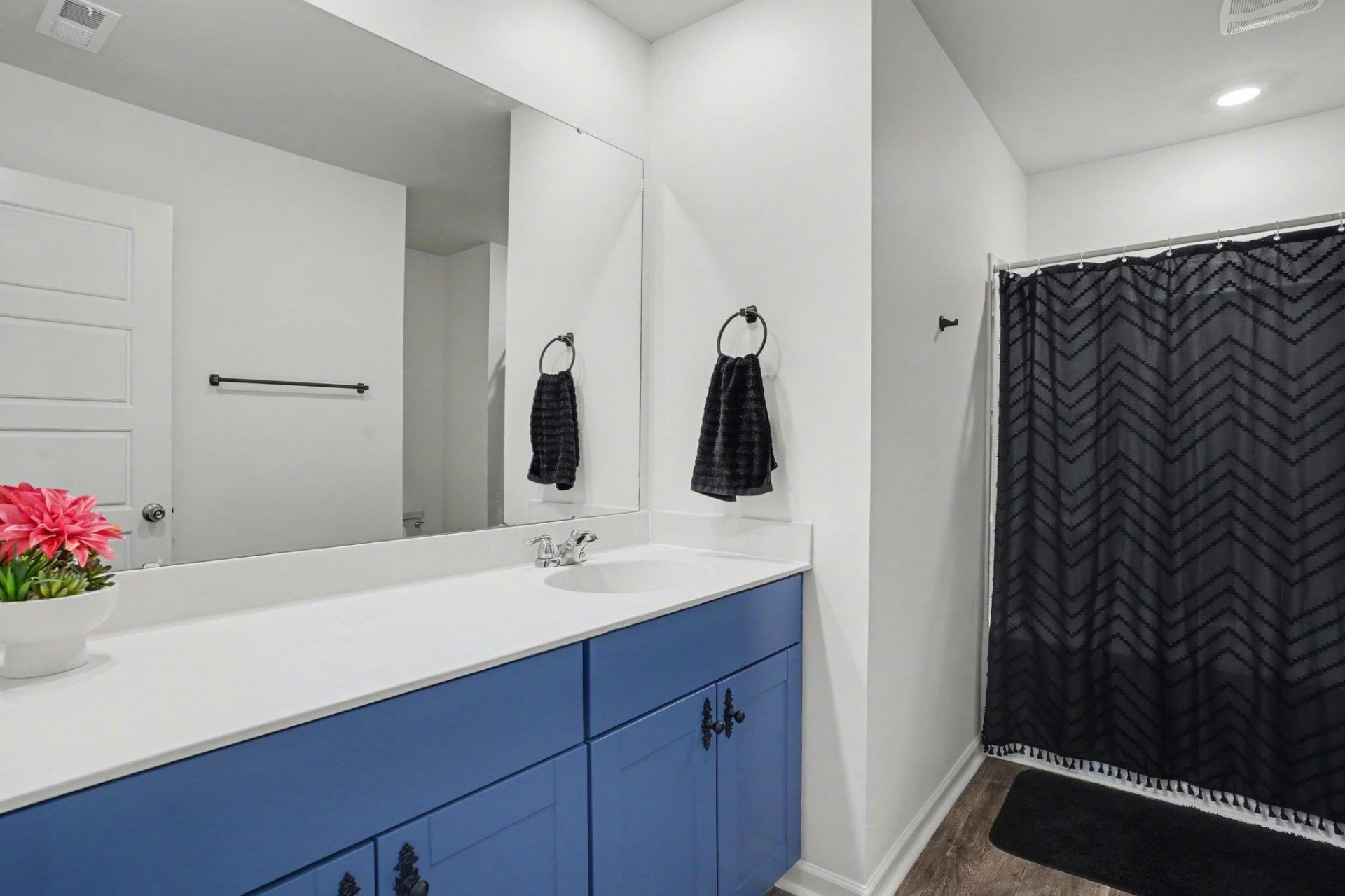 224 Saddle St Photo 56